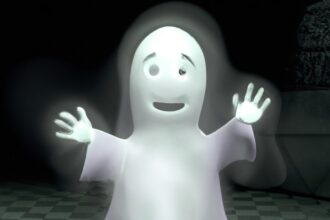 Тайны и загадки - Ghostly figure revealing hidden danger