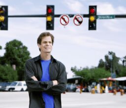 Тайны и загадки - Person standing at crossroad portrai